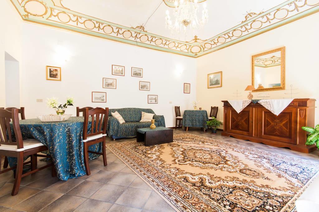 Locami Piazzetta Messinese Bed and breakfast