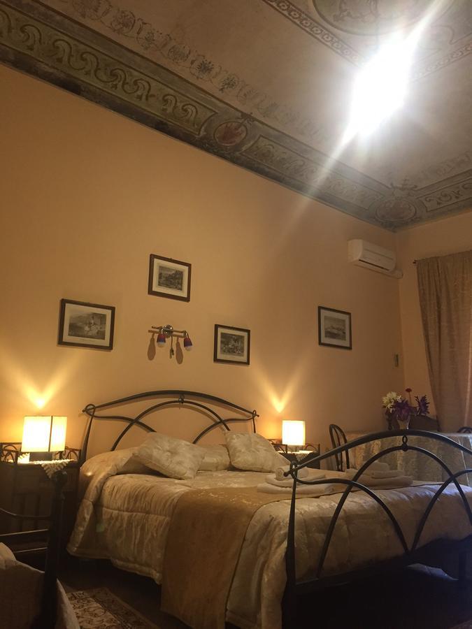Locami Piazzetta Messinese Bed and breakfast Palermo